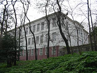 Galata Mevlevihanesini Düşünürken